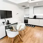 Cozy Apartment Close To Milano Centrale - Loreto