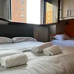 Milano Prada Wifi-Netflix-Air Conditioning