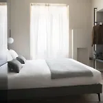 Della Spiga Suites By Brera Apartments