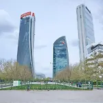 Milan Retreats Fiera Milano City