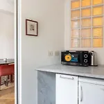 One Bedroom Apartment Of Comfort And Style In The Heart Of Milan