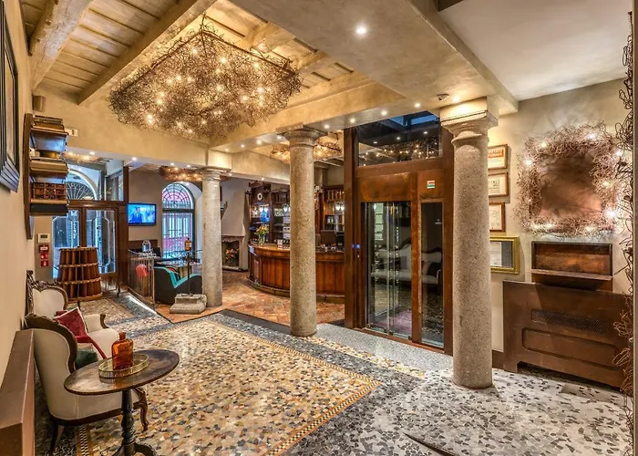 Hotel Santa Marta Suites
