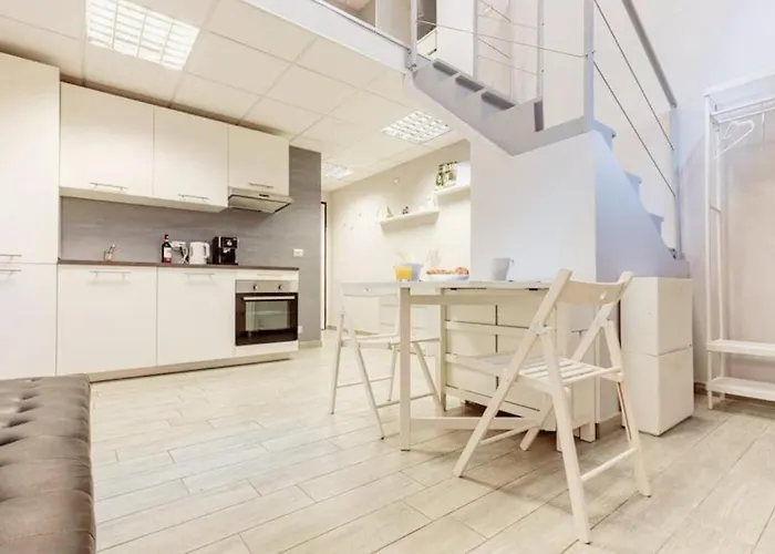 {Milano Centrale - Corso Buenos Aires} White Loft