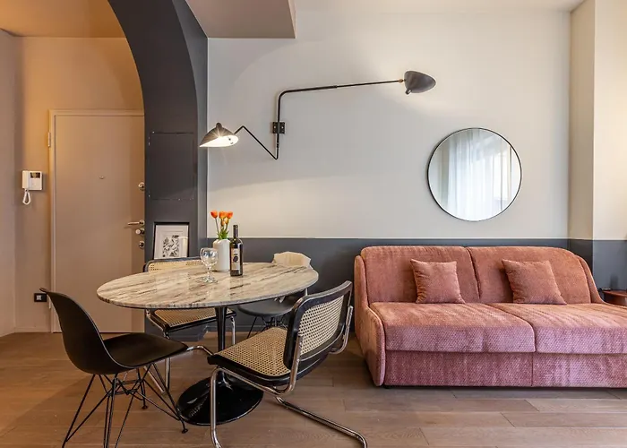 Zuretti Modern Comfort Near Central Station
