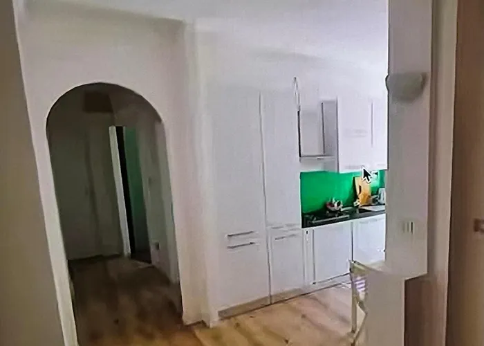 Apartment 21