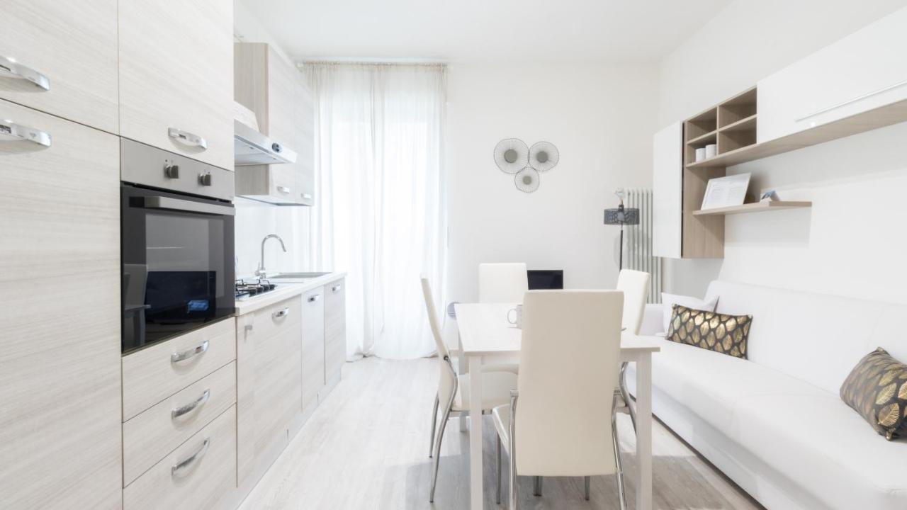 Italianway - Desenzano 22 Apartment