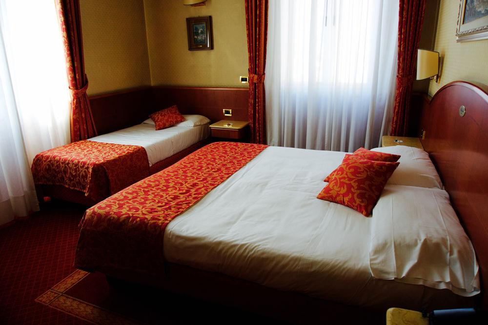 Hotel Mokinba Montebianco 4*