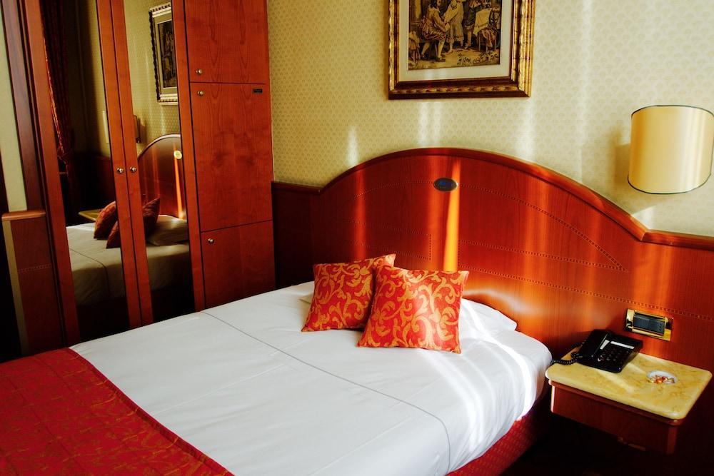 Mokinba Montebianco 4* Milan