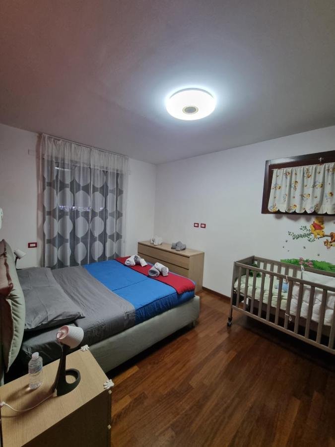 Ama Intero Bicocca Zona 9 * Milão