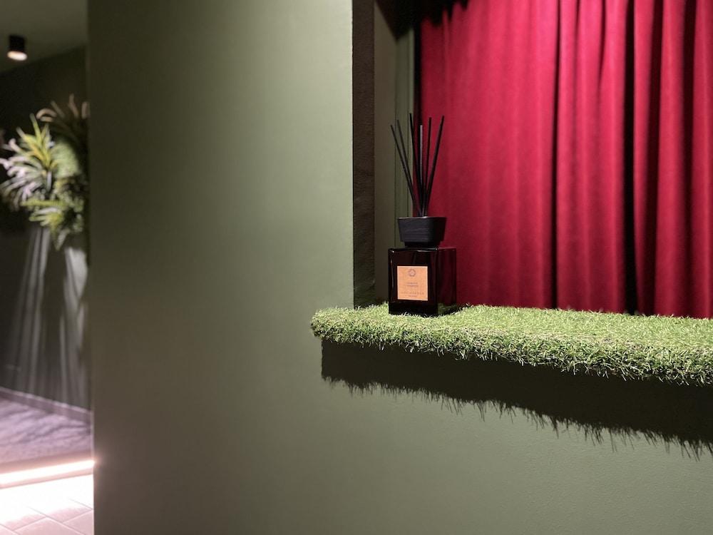 Hotel Esco 2*