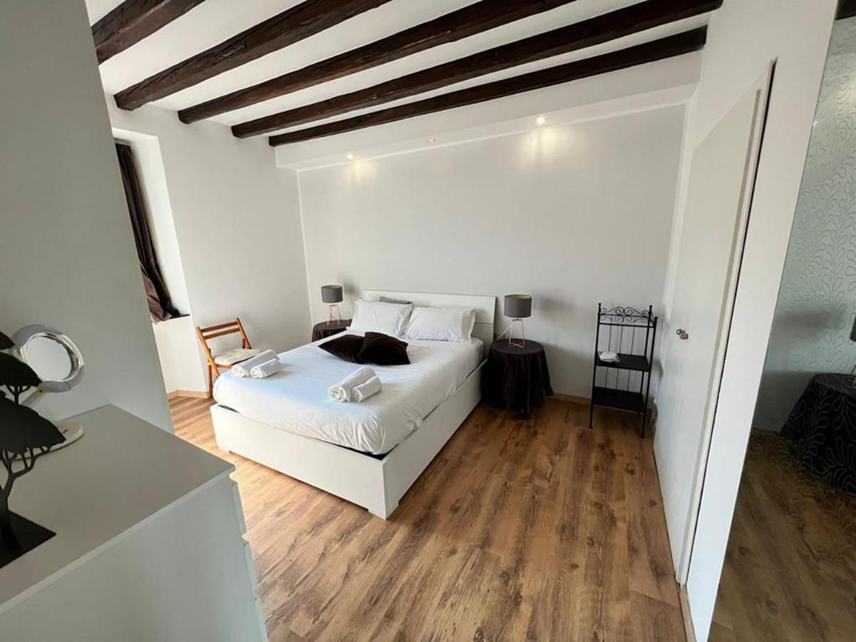 Lovely 1 Bdr In Paolo Sarpi Milan