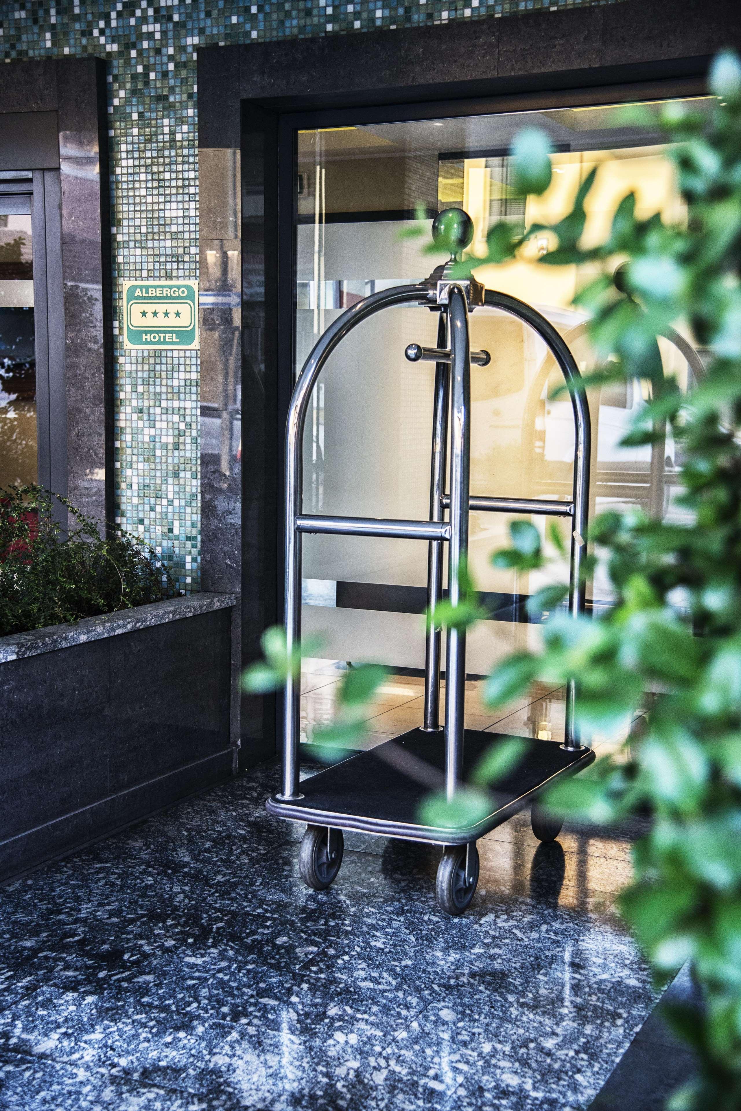 Acca Palace Aa Hotel 4*