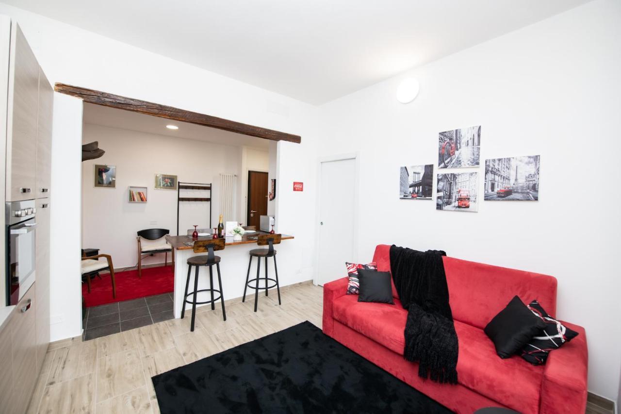 Apartment ! Industrial ! Wifi - Metro 5 Minuti - Caminetto