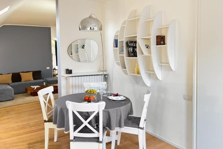 Sant'andrea Penthouse By Montenapoleone Living * Milano