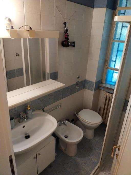 Apartamento Nye Apart Milan-Fiera City Life-De Montel Terme-San Siro-Ippodromo-Allianz Cloud-Cozy Flat With Big Terrace Barbecue