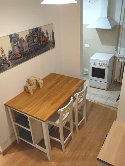 Apartamento Nye Apart Milan-Fiera City Life-De Montel Terme-San Siro-Ippodromo-Allianz Cloud-Cozy Flat With Big Terrace Barbecue