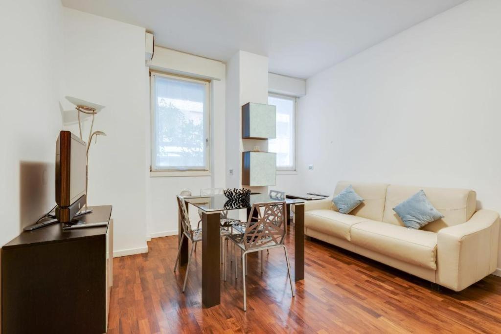Apartment Your Place In Milano Milan