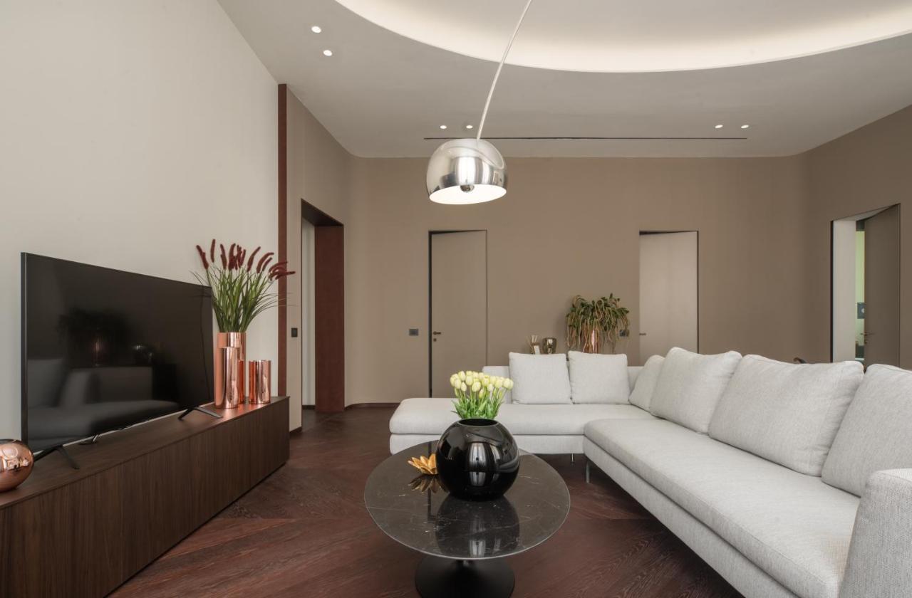 Sant'ambrogio Luxury R&r Apartment
