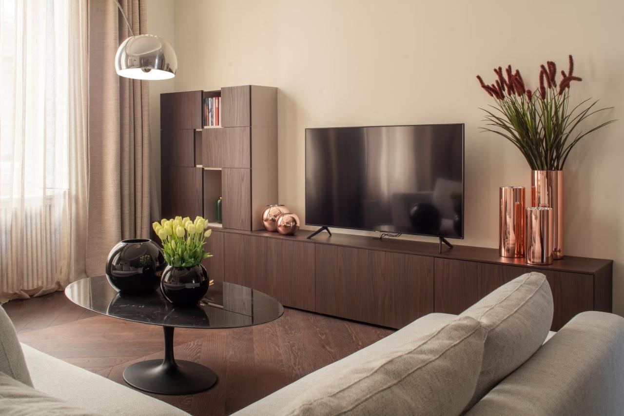 Apartment Sant'ambrogio Luxury R&r Milan