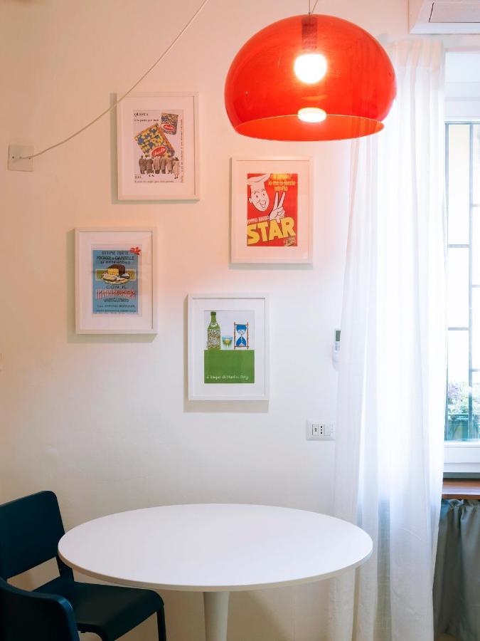 Apartment Xenia - Stylish Colorful Apt- Upbeat & Well-connected Area