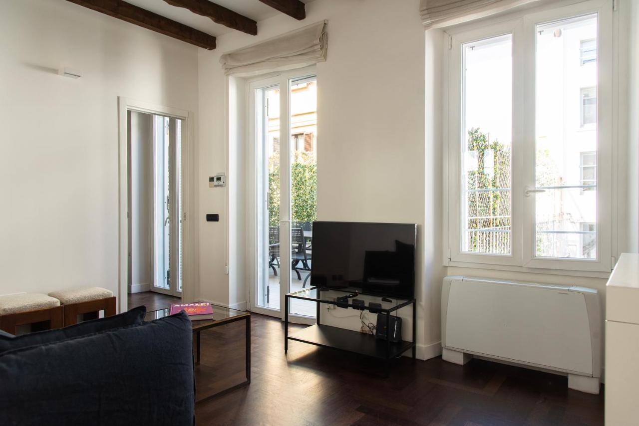 Appartamento Youhosty - Charming 2-bed Flat With Terrace, Navigli & Duomo Milano