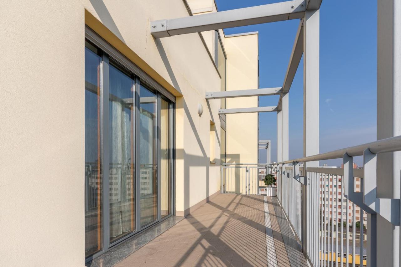 The Best Rent - Bright One-bedroom In Precotto Area Apartamento