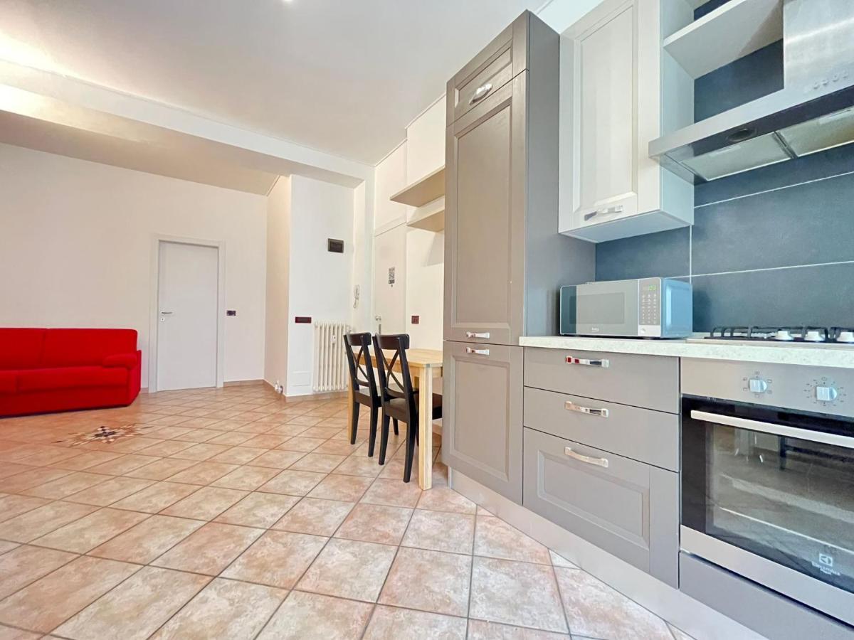 Apartment Kibilu - Piazzale Archinto 1 - Stazione Garibaldi - Zona Isola *