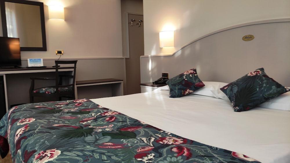 Mokinba Montebianco Hotel Milan