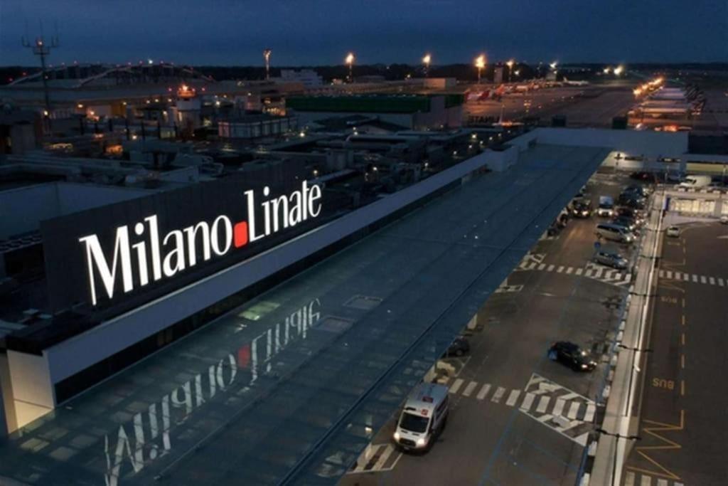 Linate Airport Elegant Suite,tram 1 Minute Away Milan
