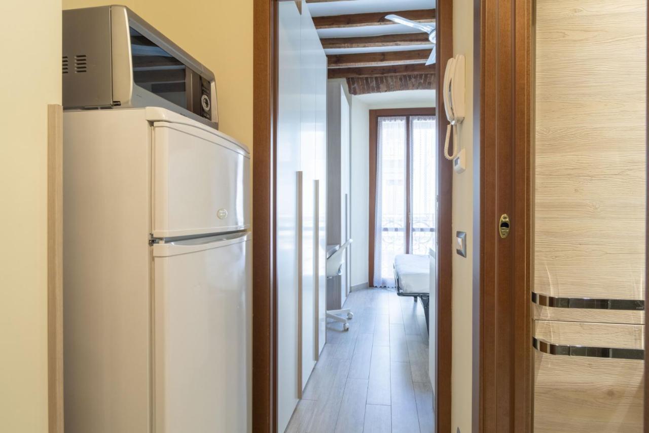 Apartamento Easylife - Romantico Rifugio In Porta Venezia Milão