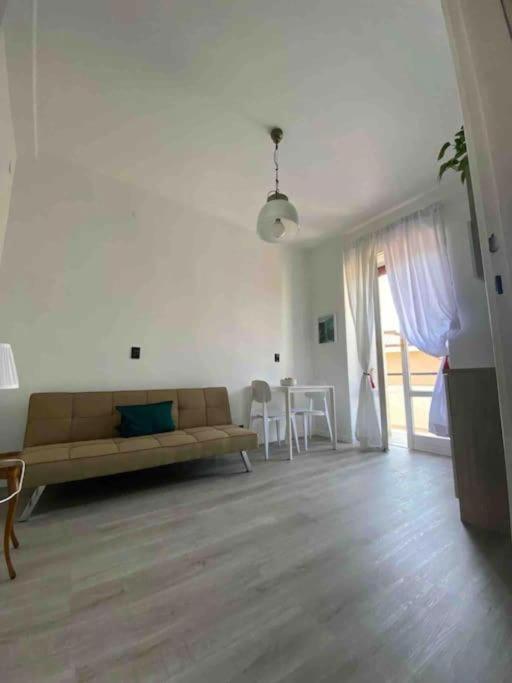 Olimpia Fidias Bilocale Isola Apartment Milan