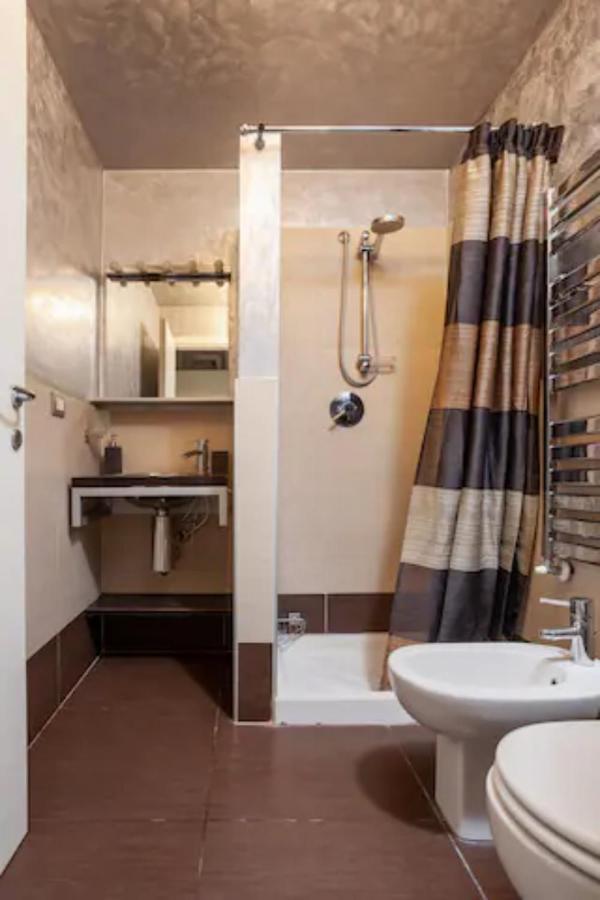 Isola Skylight Loft- Via Della Boscaiola Apartamento