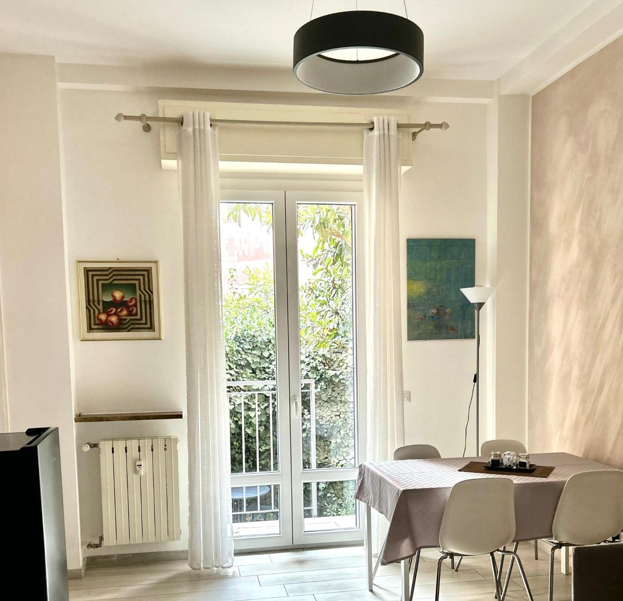Apartment Lovely 2 With Small Garden Milan
