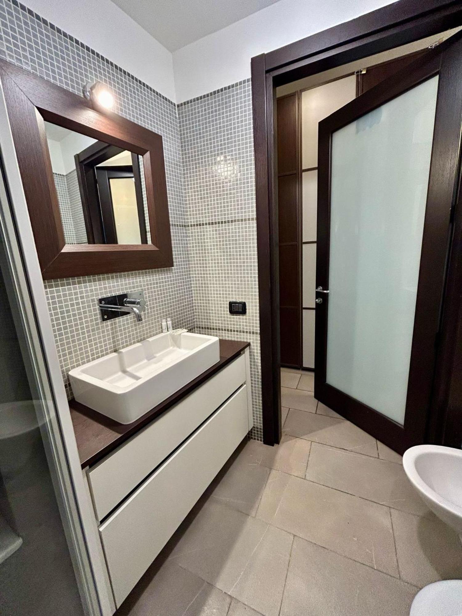Apartment Kibilu - Iulm - Ospedale San Paolo - Navigli Milan