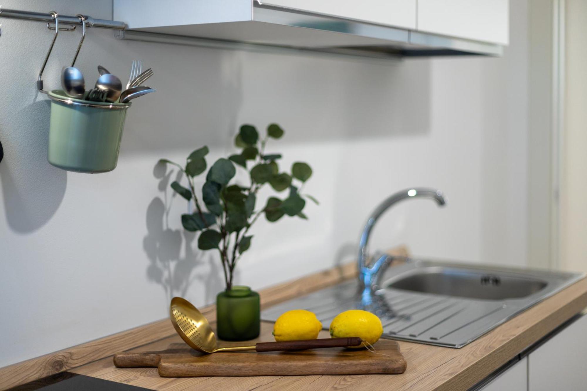 Apartment Stayeasy Quadronno33 - 3 Bedrooms, 2 Baths - Duomo Walking Distance *