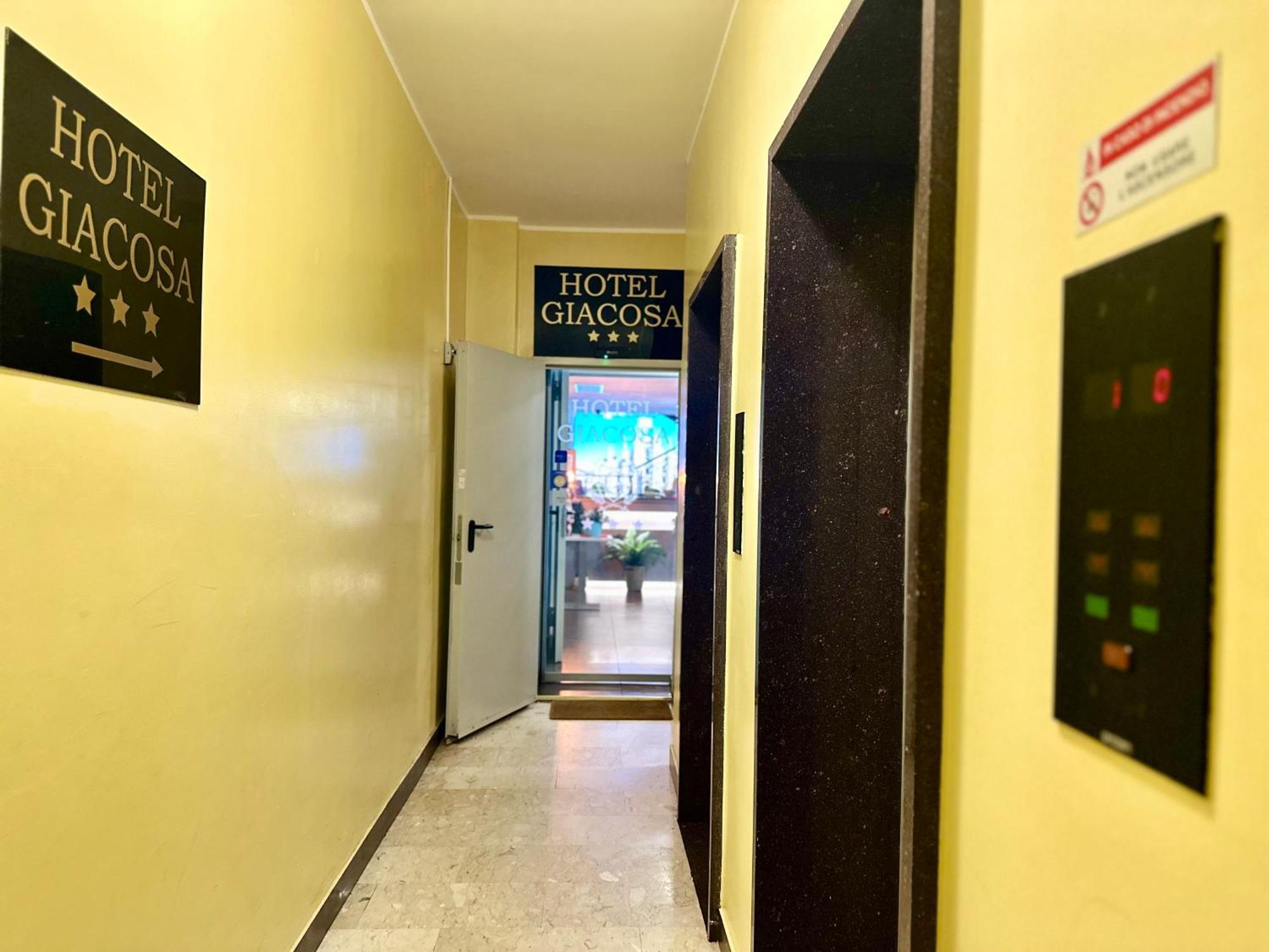 Giacosa Hotel
