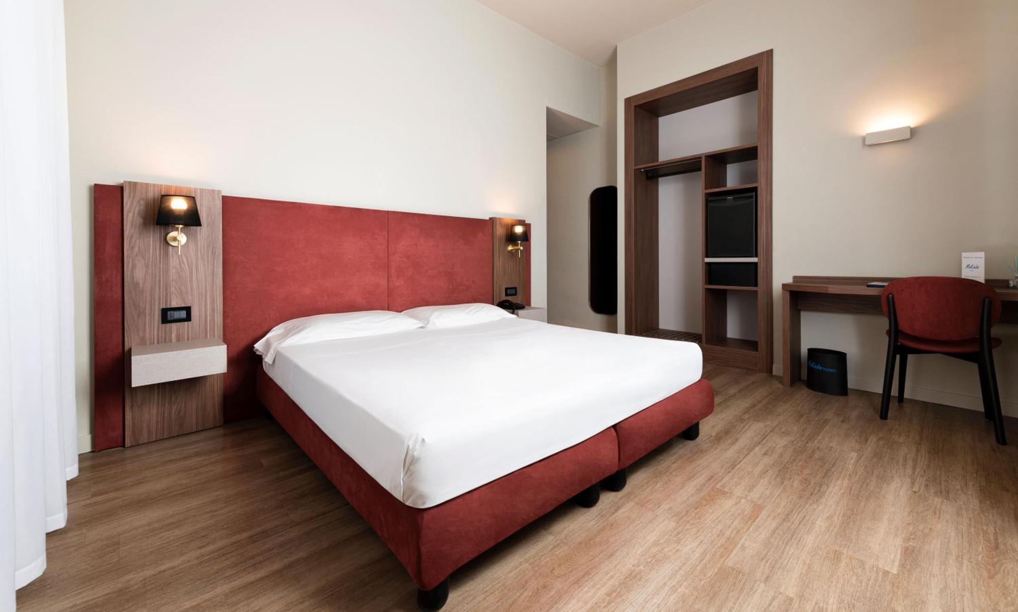 Mokinba Montebianco 4* Milan