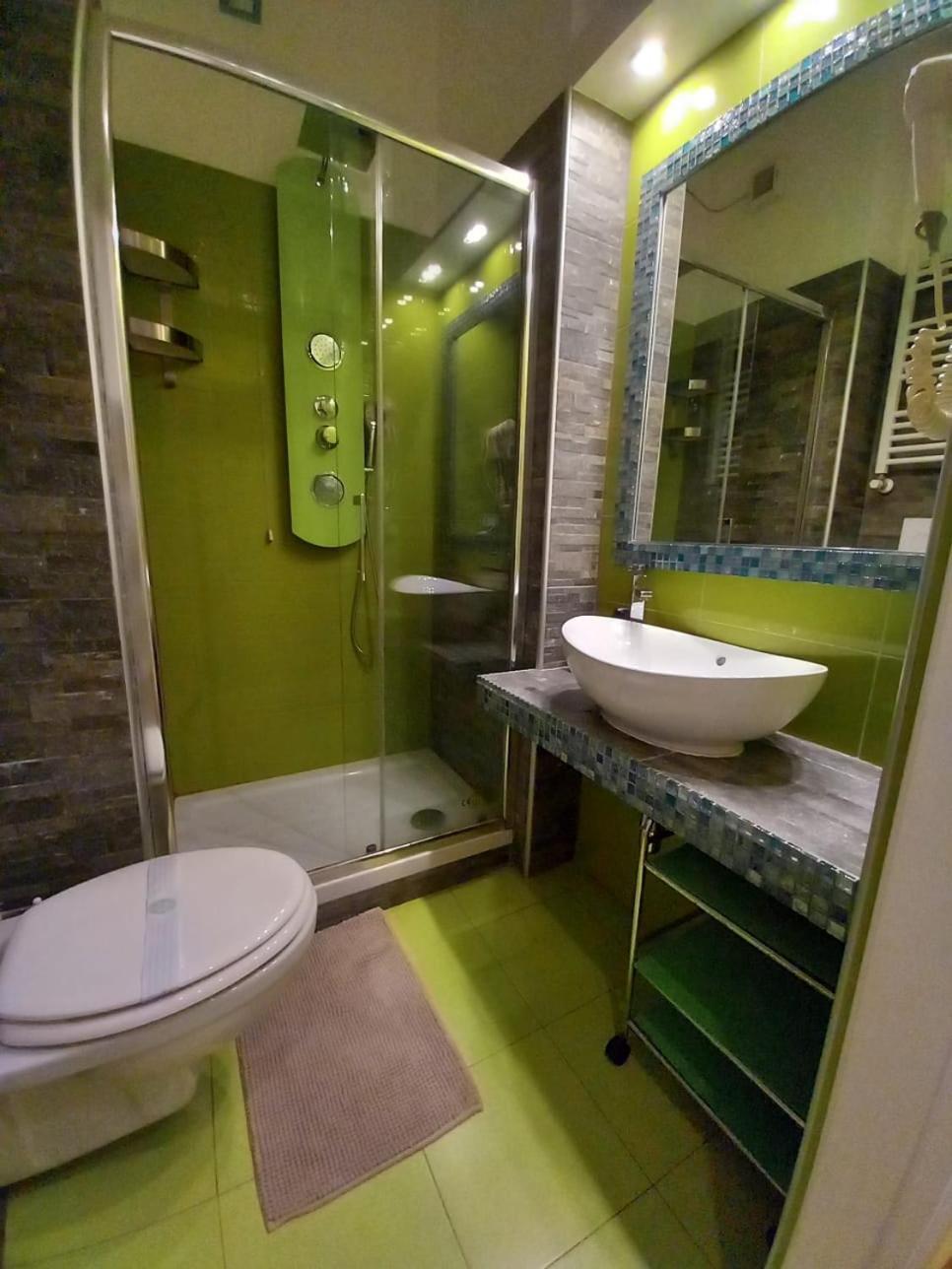 Atmos Luxe Navigli Hostel Milan