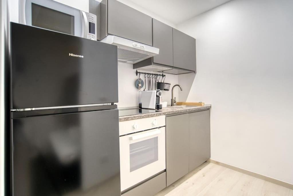 Suzzani 273 - Interno C1 * Milan