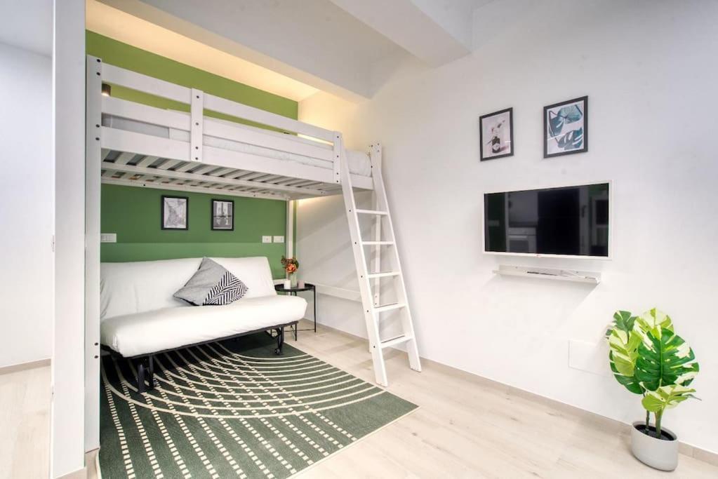 Apartment Suzzani 273 - Interno C1 *