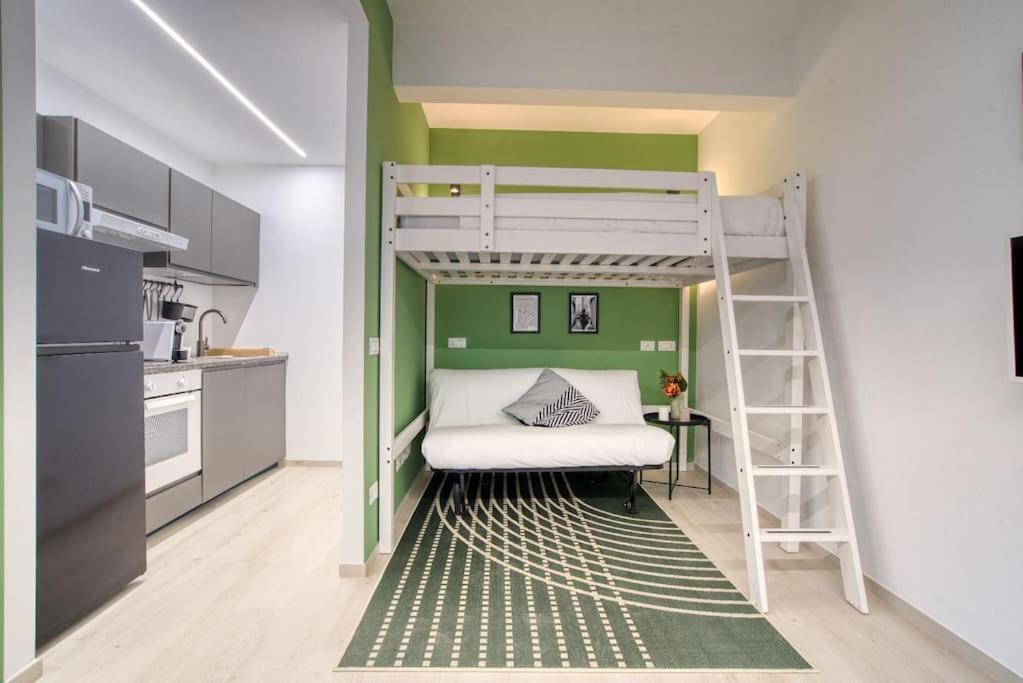 Suzzani 273 - Interno C1 * Milan