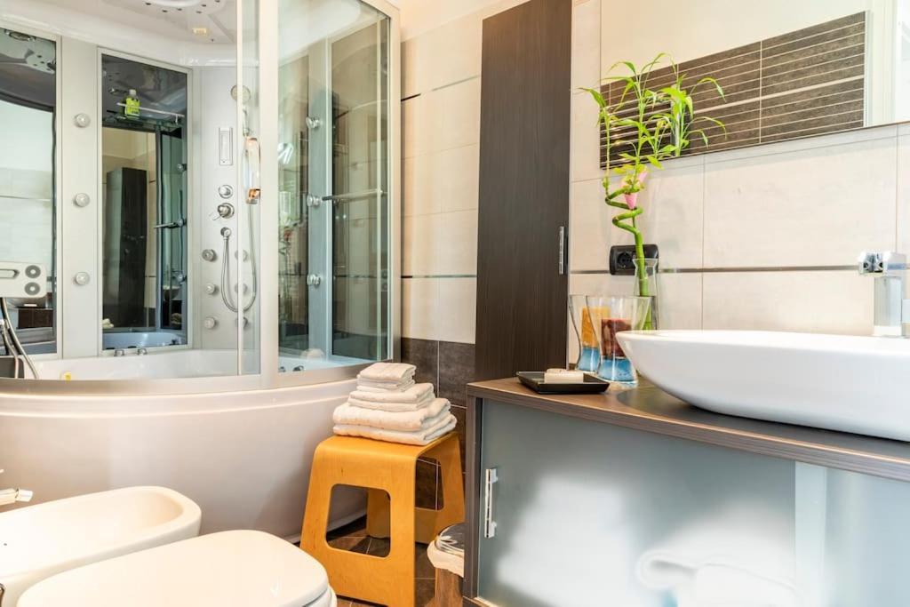 Charm Crema Centro, Relax