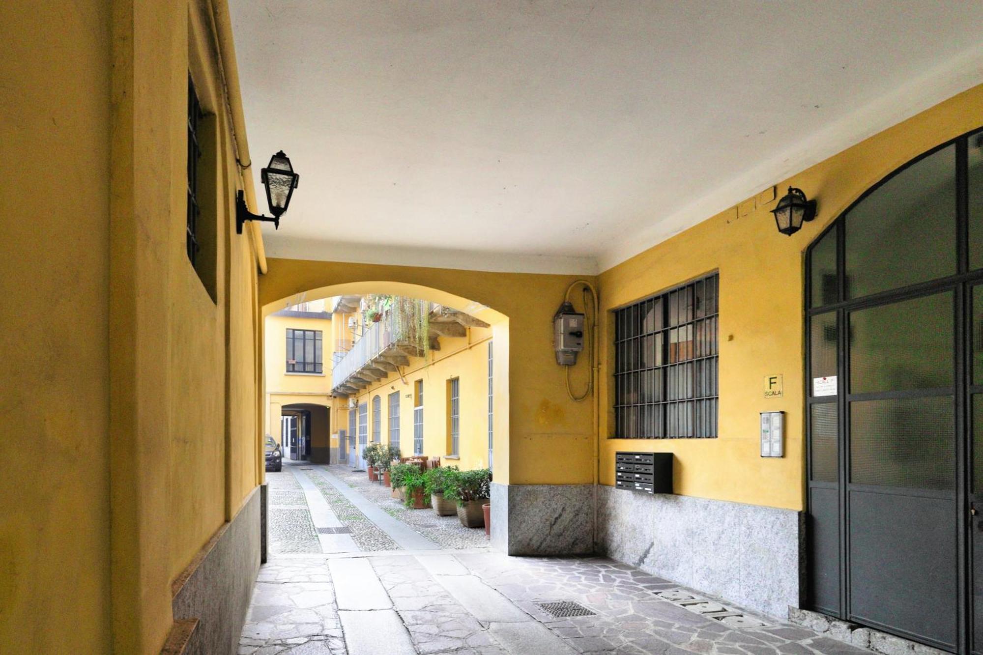 Urban Glow Via Col Di Lana Milão
