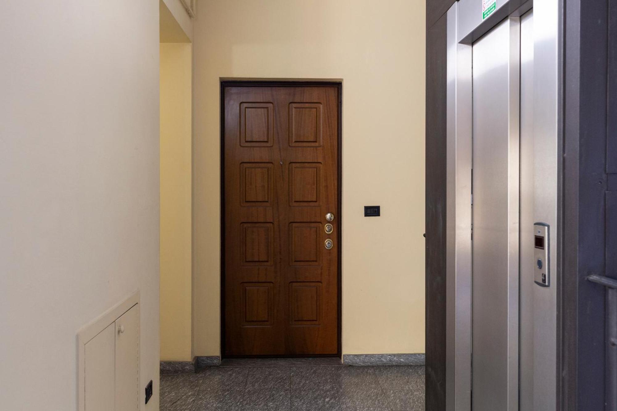 Apartment Urban Retreat - Isola District Milan