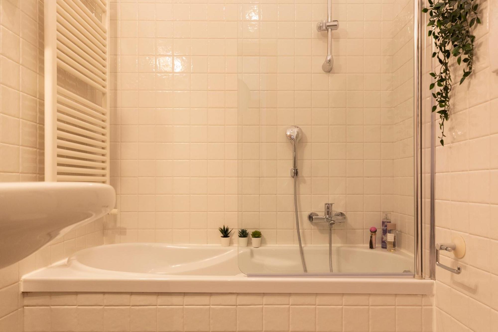Urban Retreat - Isola District Apartment Milan