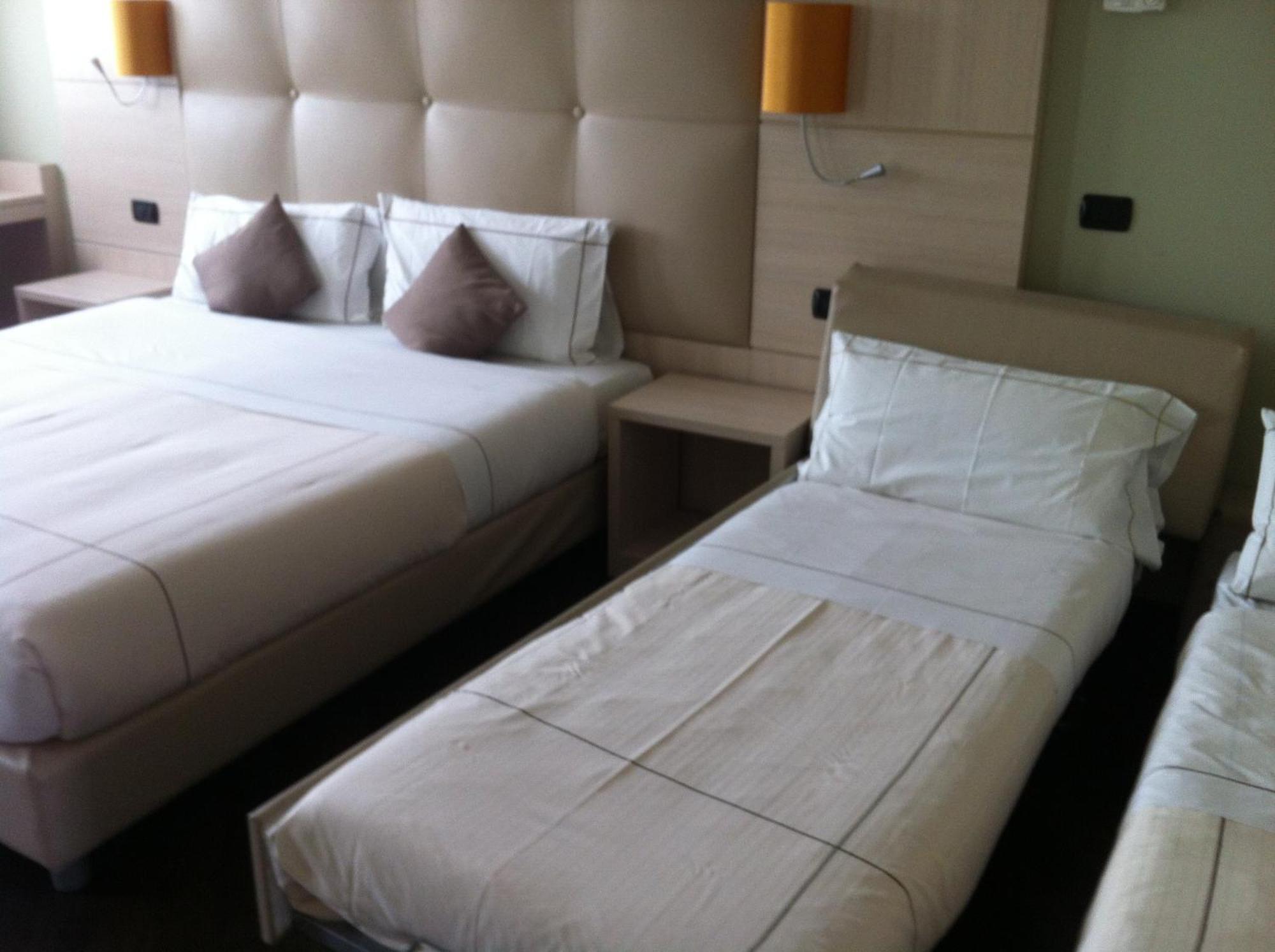Hotel Acca Palace Aa 4*