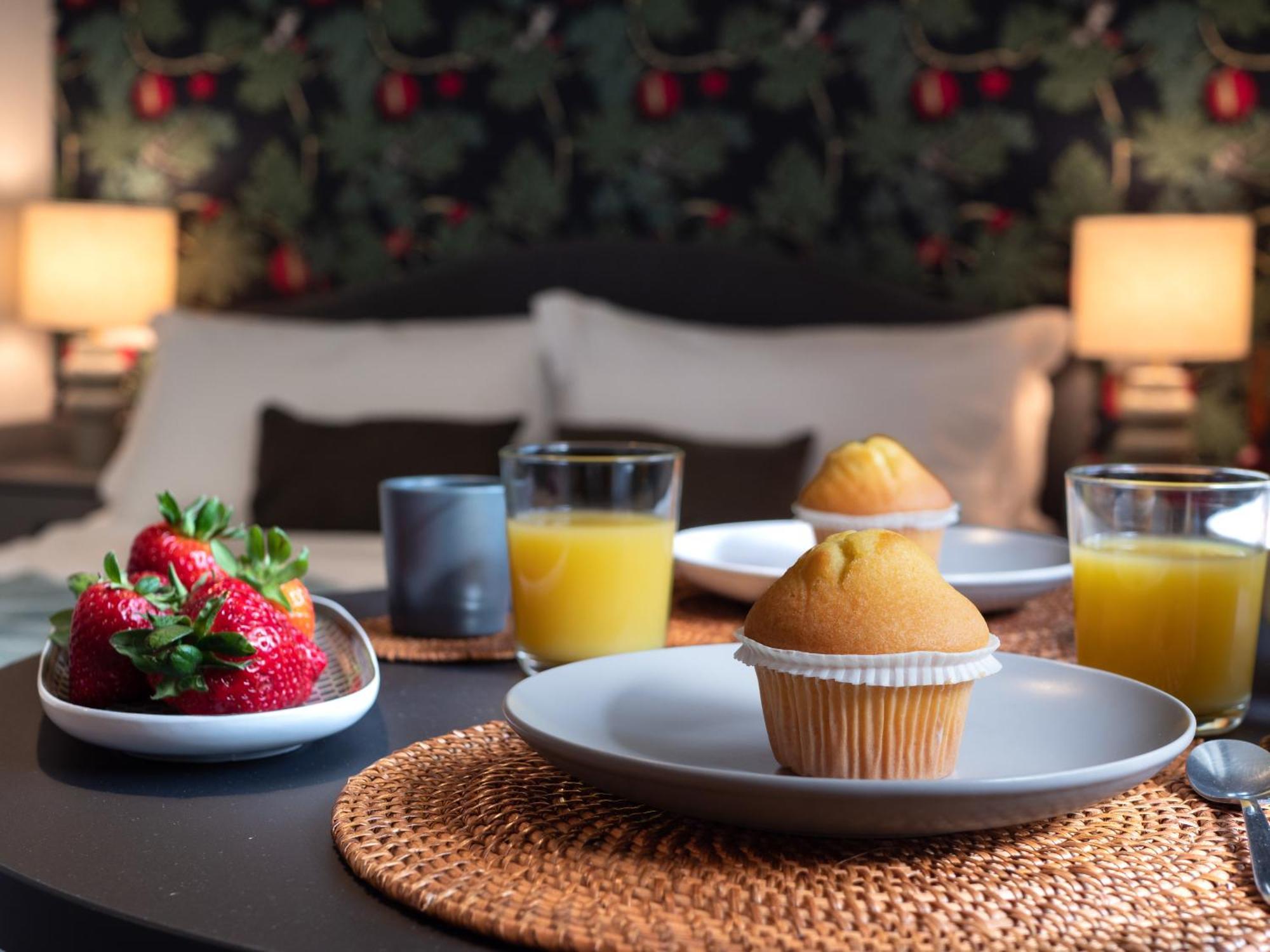 Apartment Red Fruit Wifi Gigabit Fiera Rho Mico Milan