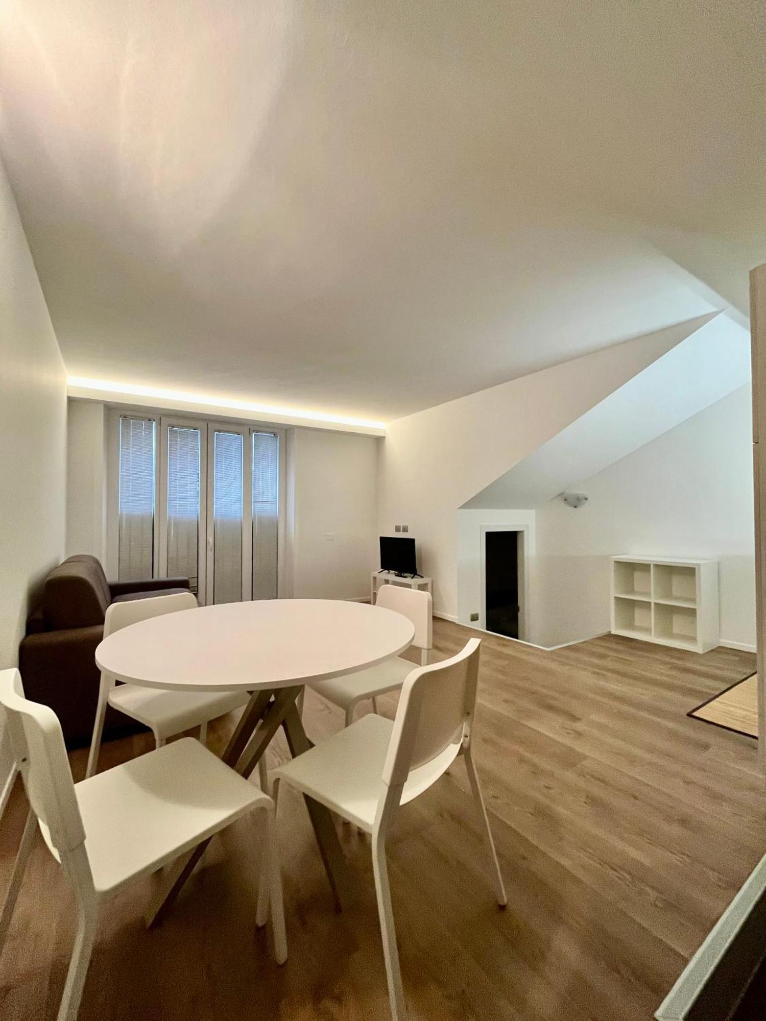 Apartment Side Milan
