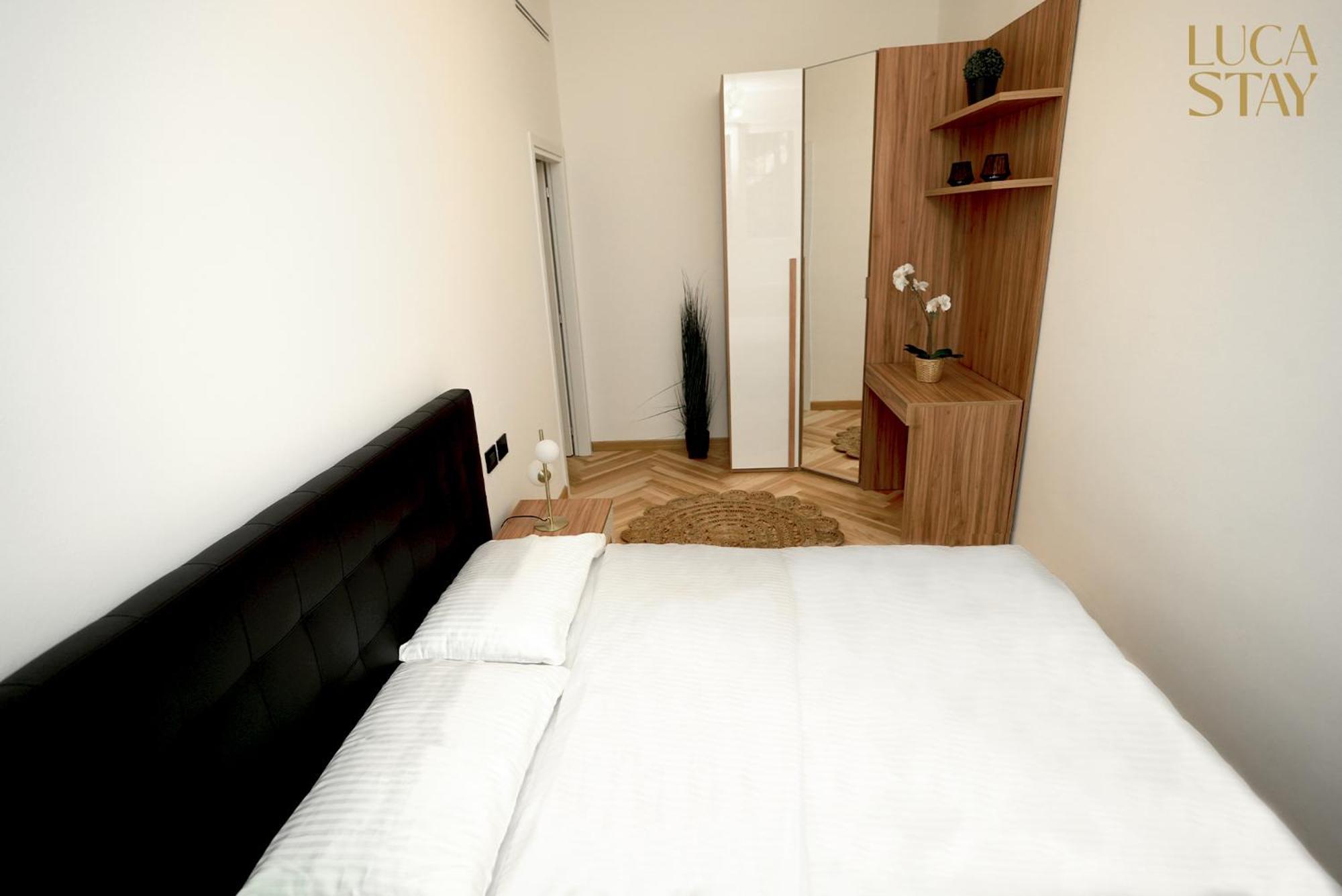 San Babila - Duomo Luxury Milanese Apartamento Milão