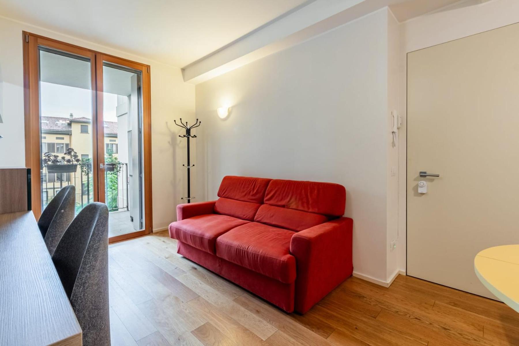 Homeby, Oasis Milan